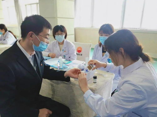 愛心永恒，健康加油——甘肅寶石花醫院健康咨詢義診活動走進中國石油甘肅銷售公司